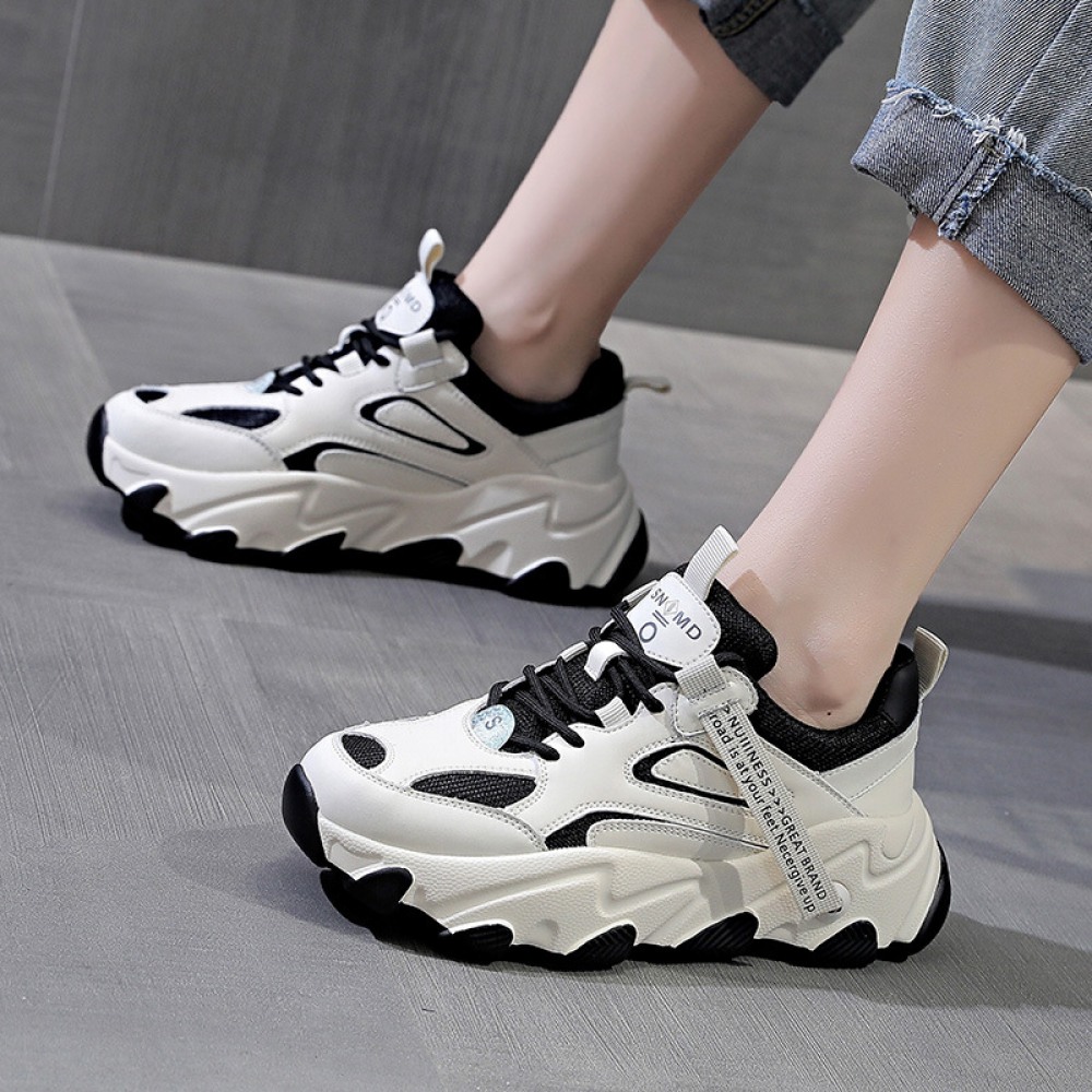 Spring and Summer New Women's Trendy Breathable Net Sports Shoes